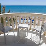 Urh Playa 4*