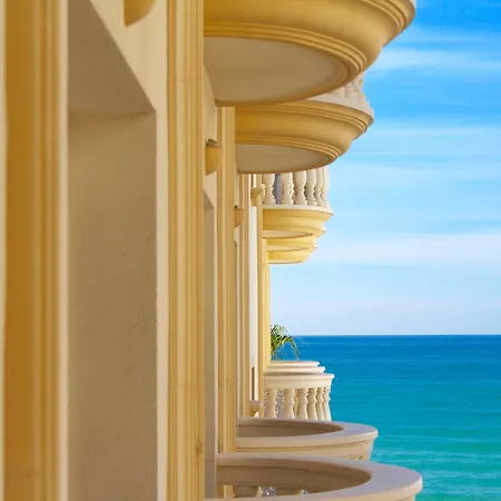 Urh Playa Hotel
